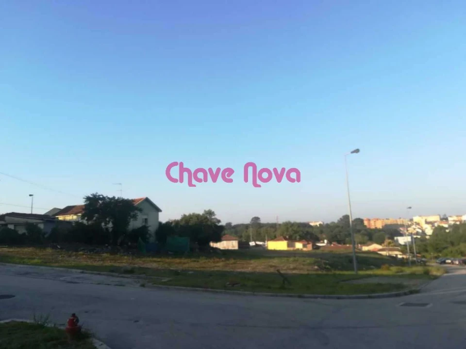 Terreno P/ Prédio para Venda em Vilar de Andorinho Foto 8