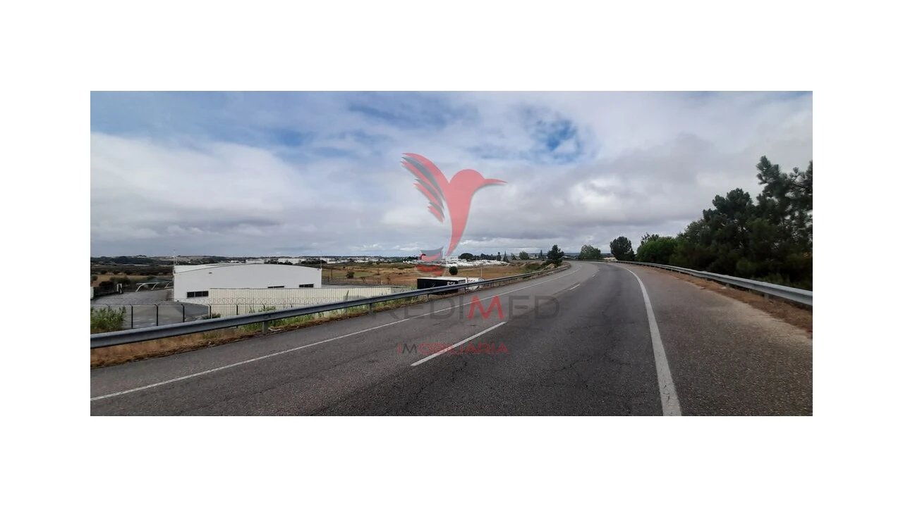 Terreno para Venda em Aveiras de Cima Foto 14