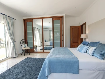 Moradia T7 para Venda em Quarteira