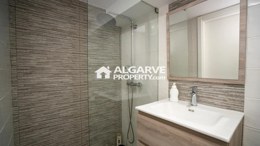 Moradia T4 para Venda em Olhão Foto 35