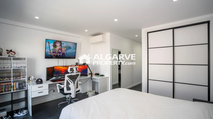 Moradia T4 para Venda em Olhão Foto 26