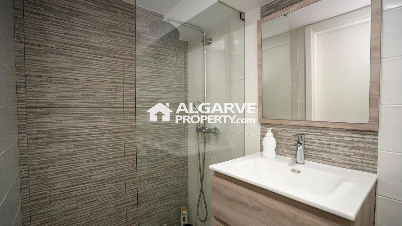 Moradia T4 para Venda em Olhão Foto 35