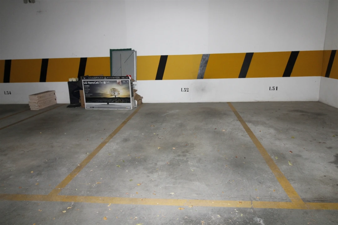 Garagem para Arrendamento em Lagos (São Sebastião e Santa Maria) Foto 7