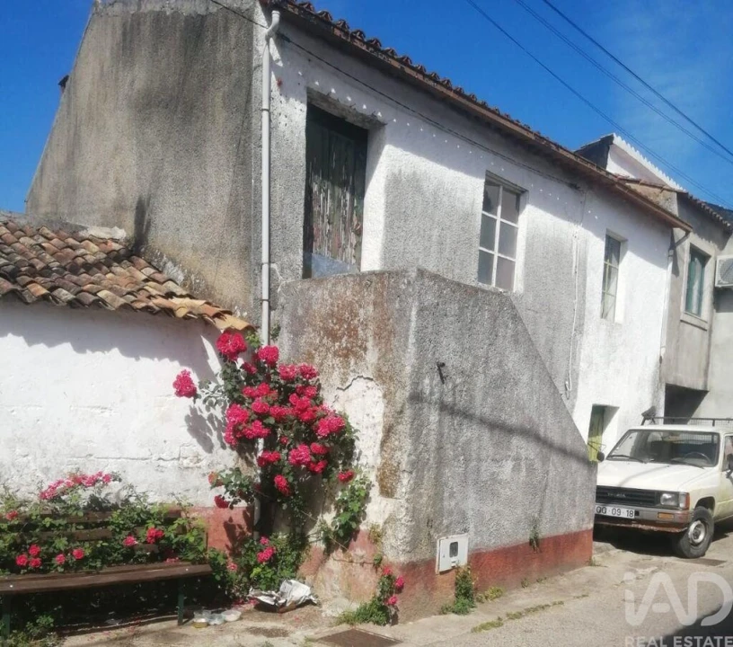 Moradia T2 para Venda em Miranda do Corvo Foto 2
