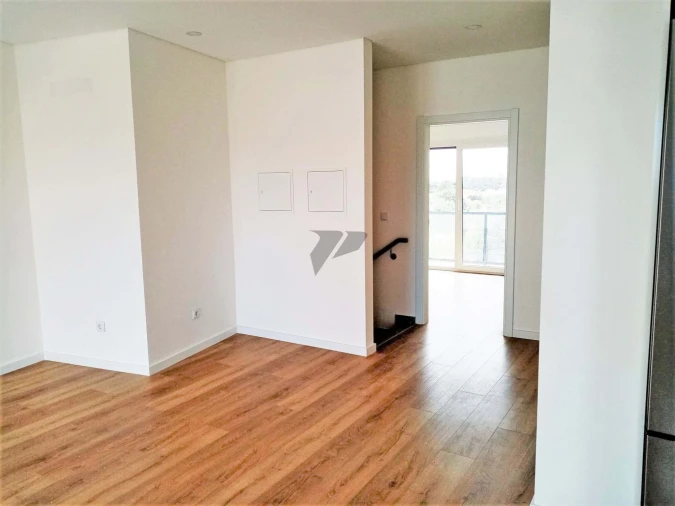 Apartamento T2 para Venda em Seixal Foto 14