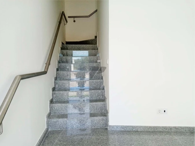 Apartamento T2 para Venda em Seixal Foto 2
