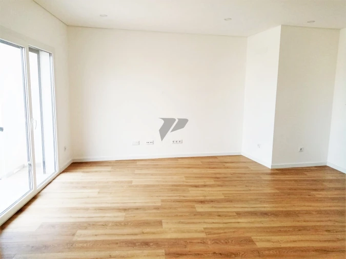 Apartamento T2 para Venda em Seixal Foto 13