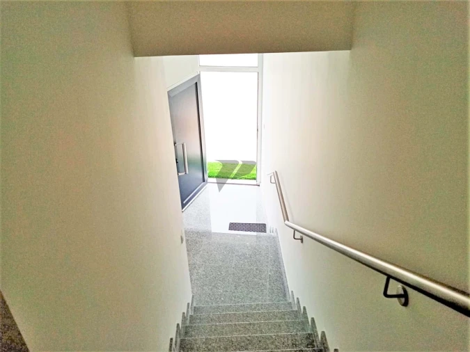 Apartamento T2 para Venda em Seixal Foto 24