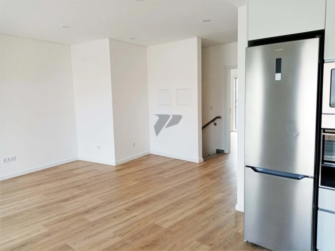 Apartamento T2 para Venda em Seixal Foto 12