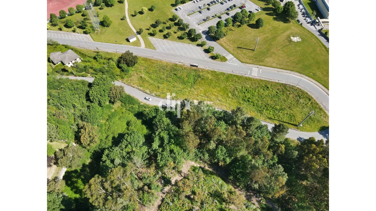 Terreno para Venda em Candoso Santiago e Mascotelos Foto 7