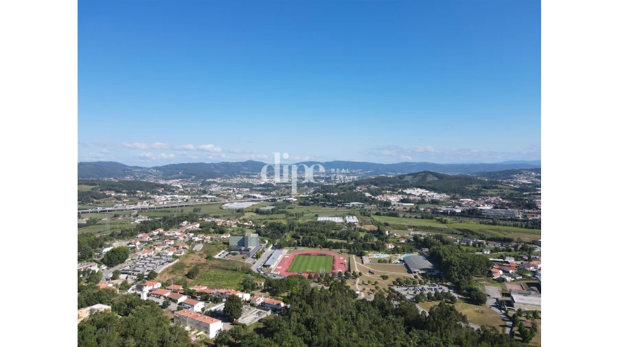 Terreno para Venda em Candoso Santiago e Mascotelos Foto 4