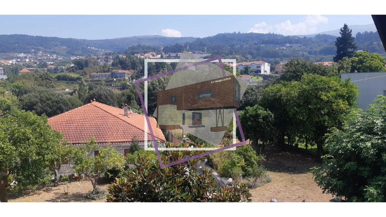 Terreno para Venda em Vila e Roussas Foto 3