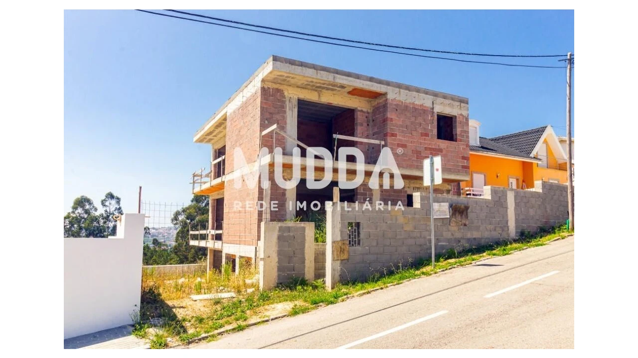 Moradia T4 para Venda em Lobão, Gião, Louredo e Guisande Foto 3