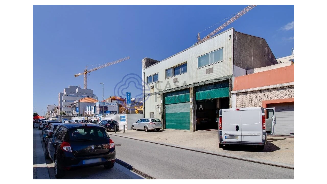Armazém para Venda em Matosinhos e Leça da Palmeira Foto 5