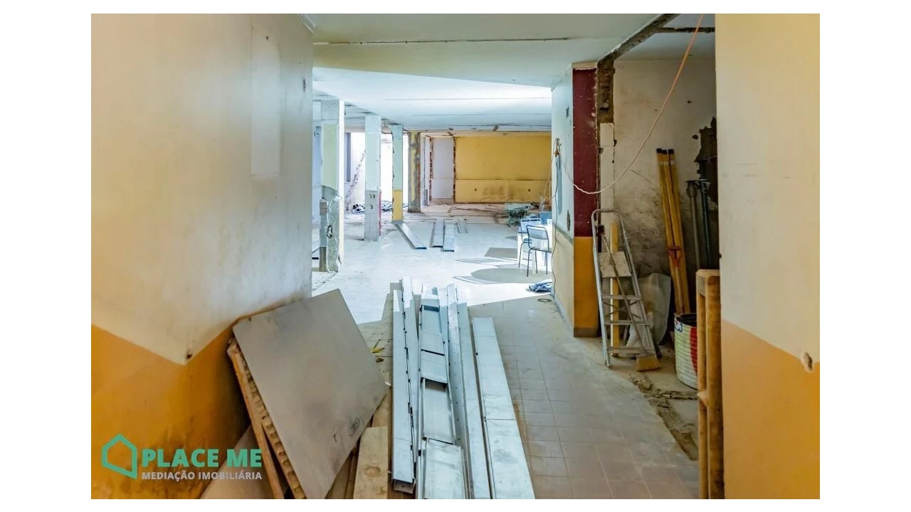 Loja para Arrendamento em Braga (São José de São Lázaro e São João do Souto) Foto 6