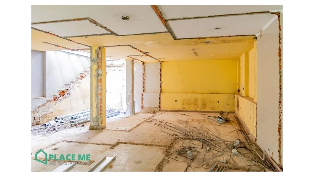 Loja para Arrendamento em Braga (São José de São Lázaro e São João do Souto) Foto 11