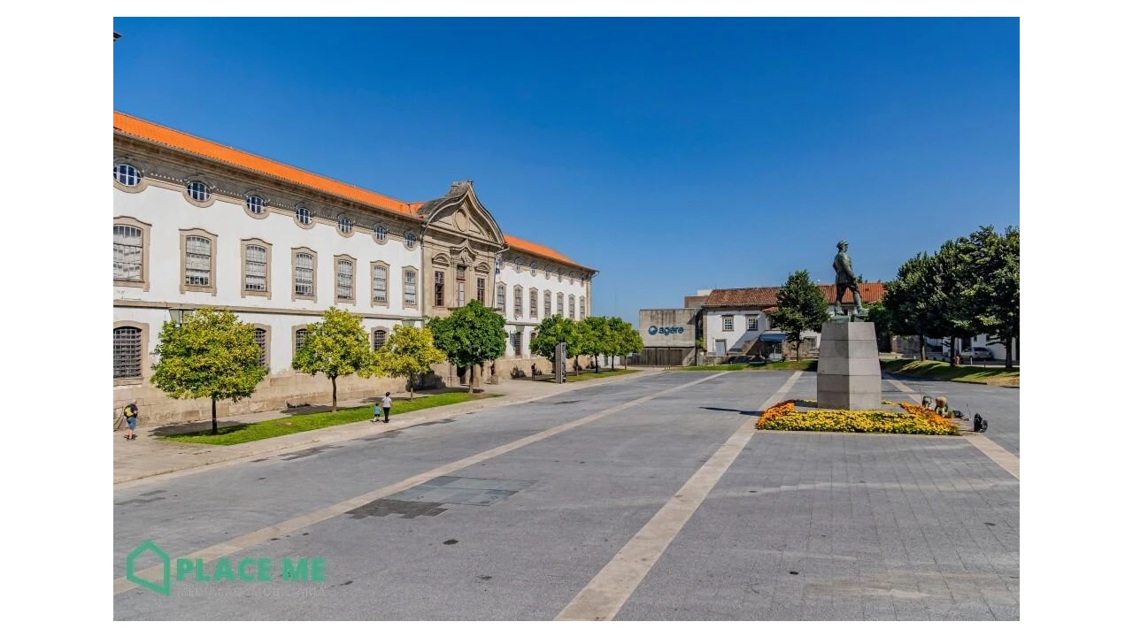 Loja para Arrendamento em Braga (São José de São Lázaro e São João do Souto) Foto 24