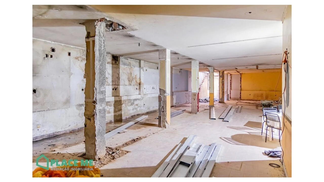 Loja para Arrendamento em Braga (São José de São Lázaro e São João do Souto) Foto 8