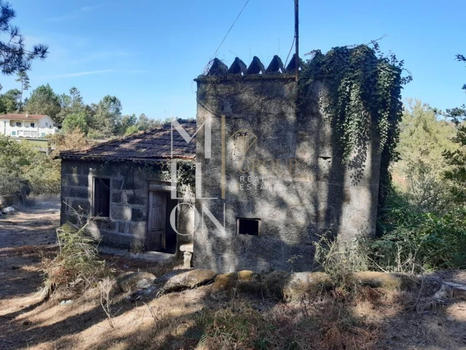 Terreno para Venda em Sande e São Lourenço Foto 3