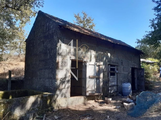 Terreno para Venda em Sande e São Lourenço Foto 5