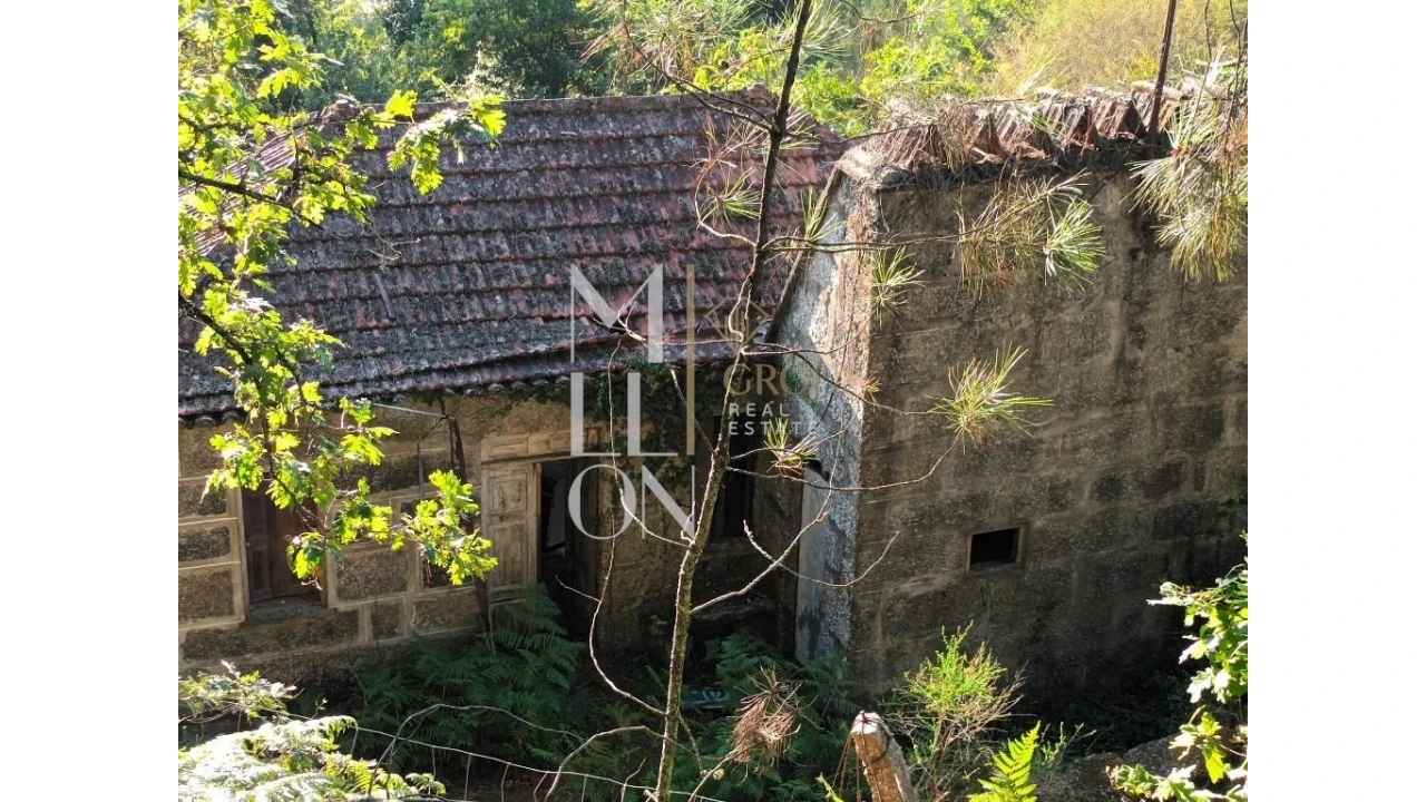 Terreno para Venda em Sande e São Lourenço Foto 2