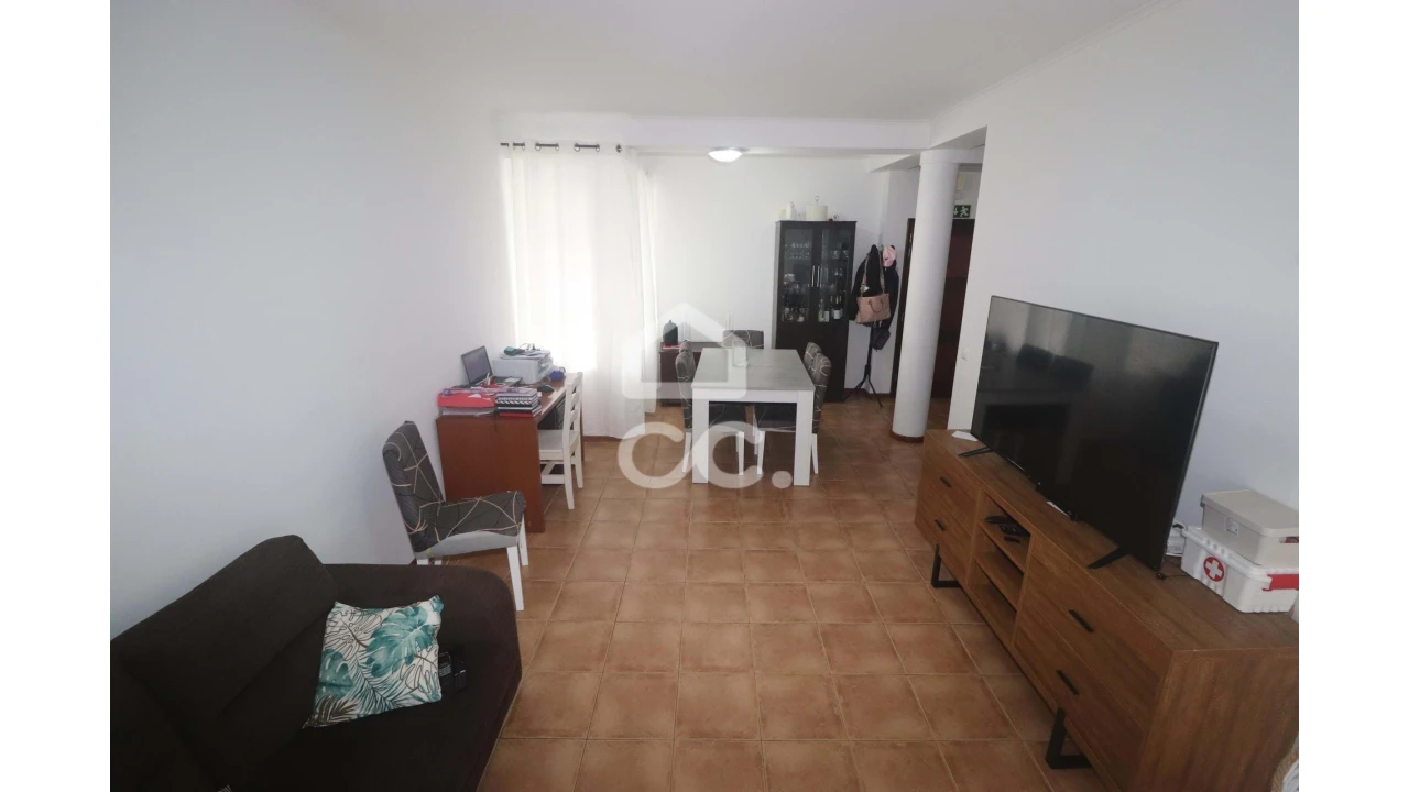 Apartamento T2 para Venda em Fajã de Baixo Foto 3
