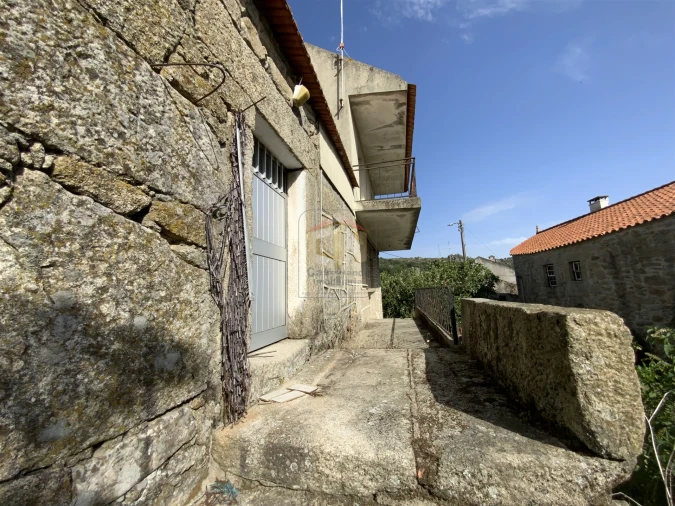Moradia T1 para Venda em Pousafoles do Bispo, Pena Lobo e Lomba Foto 9