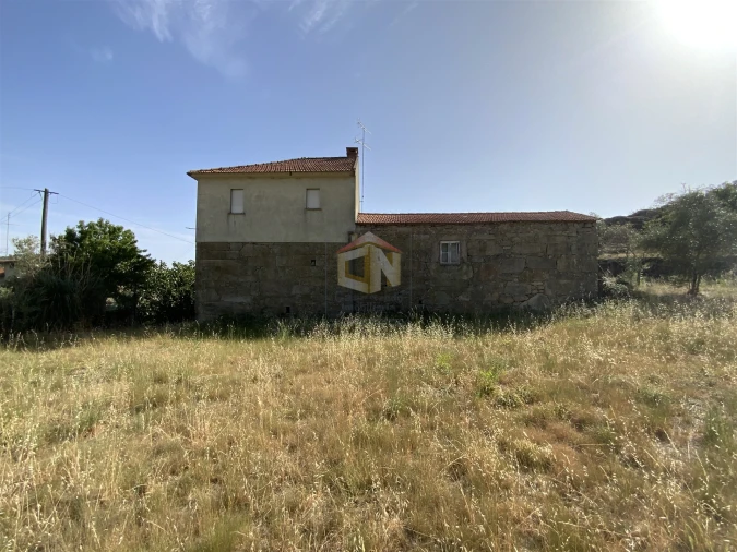 Moradia T1 para Venda em Pousafoles do Bispo, Pena Lobo e Lomba Foto 3