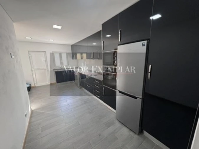 Moradia T4 para Venda em Atalaia e Alto Estanqueiro-Jardia Foto 17