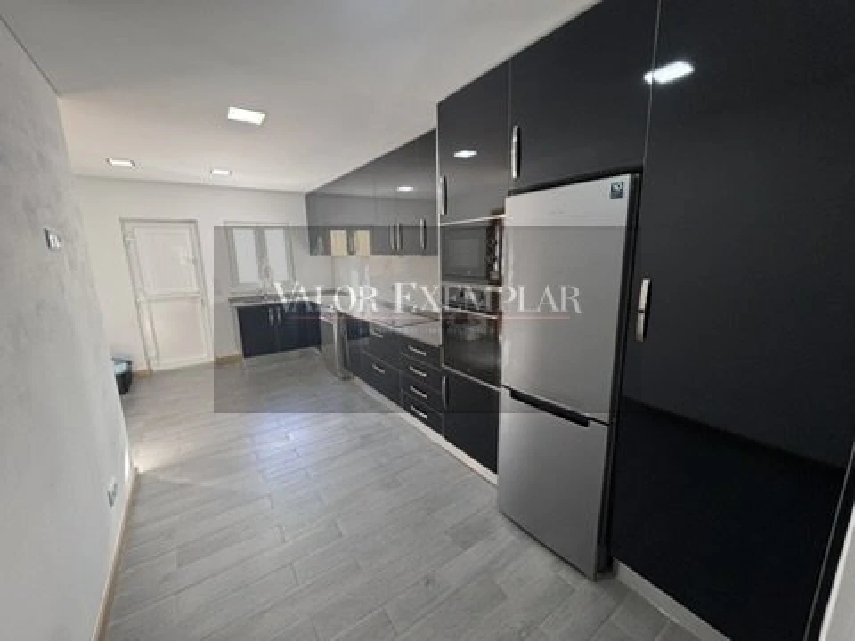 Moradia T4 para Venda em Atalaia e Alto Estanqueiro-Jardia Foto 17