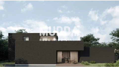 Moradia T4 para Venda em Santa Maria da Feira, Travanca, Sanfins e Espargo