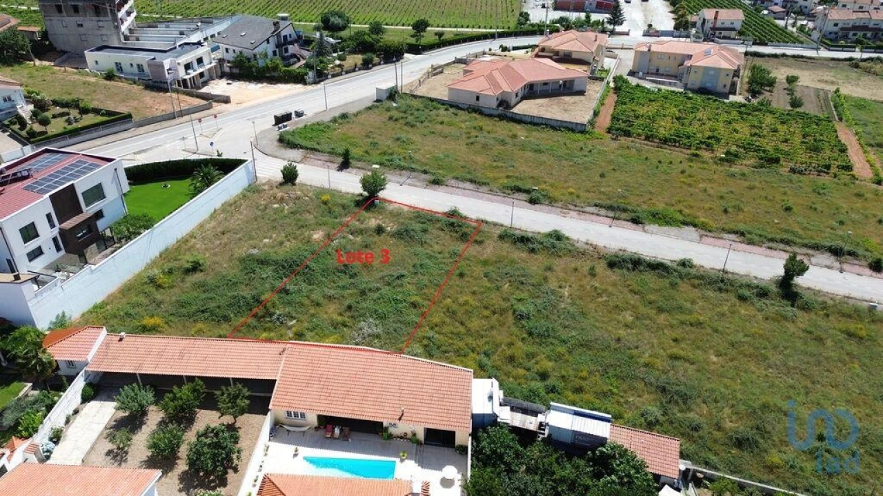 Terreno para Venda em Vilar de Nantes Foto 3