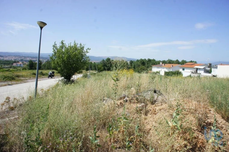 Terreno para Venda em Vilar de Nantes Foto 4