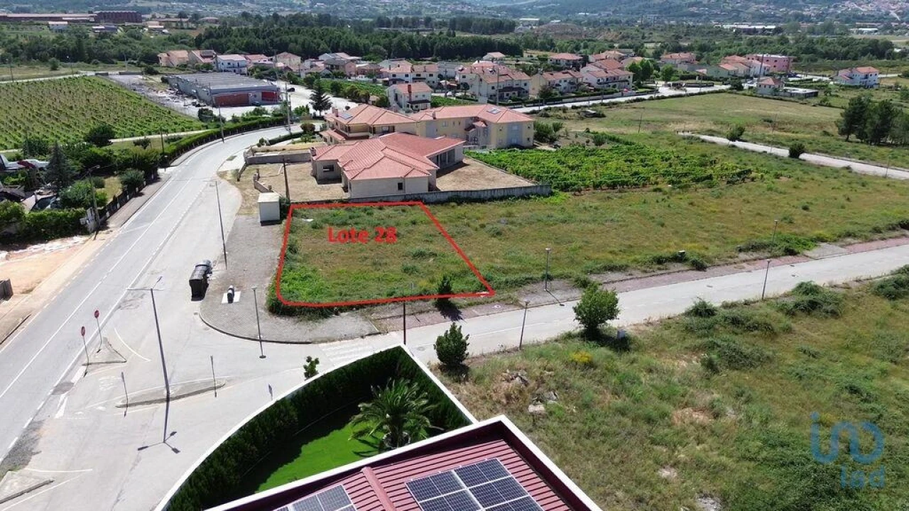 Terreno para Venda em Vilar de Nantes Foto 2