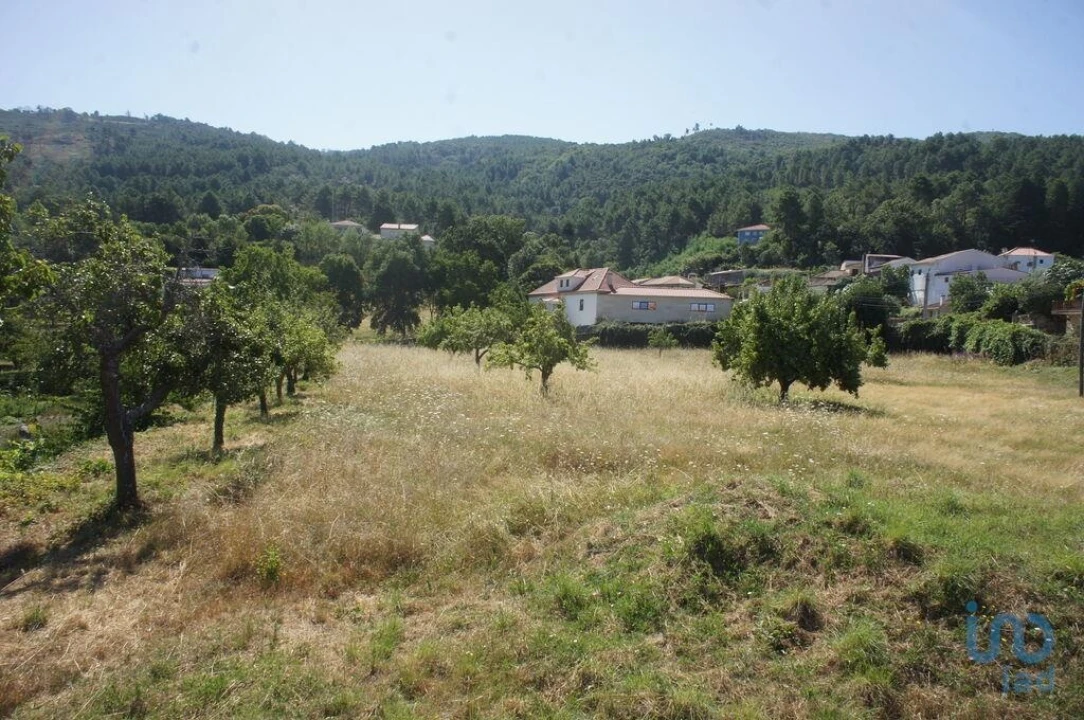 Terreno para Venda em Vilar de Nantes Foto 9