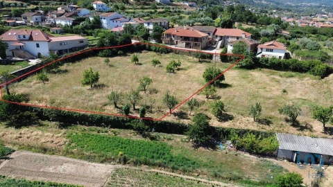 Terreno para Venda em Vilar de Nantes