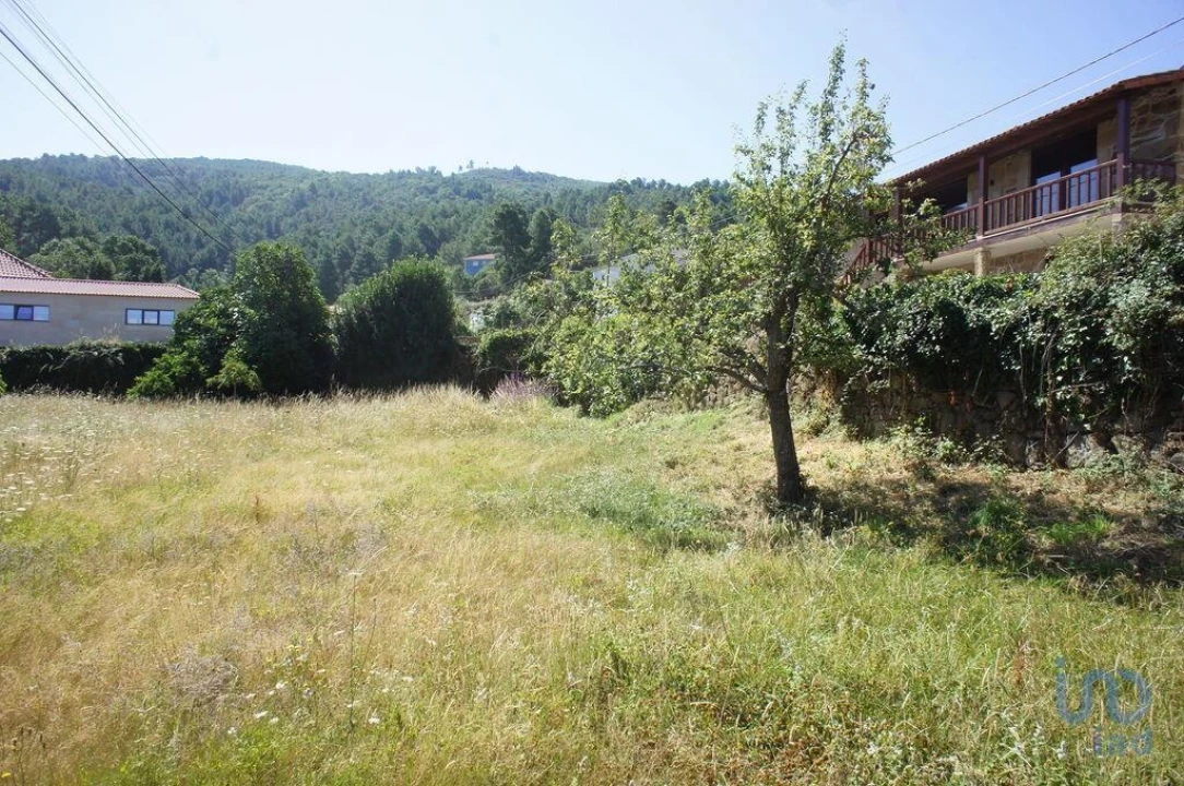 Terreno para Venda em Vilar de Nantes Foto 8