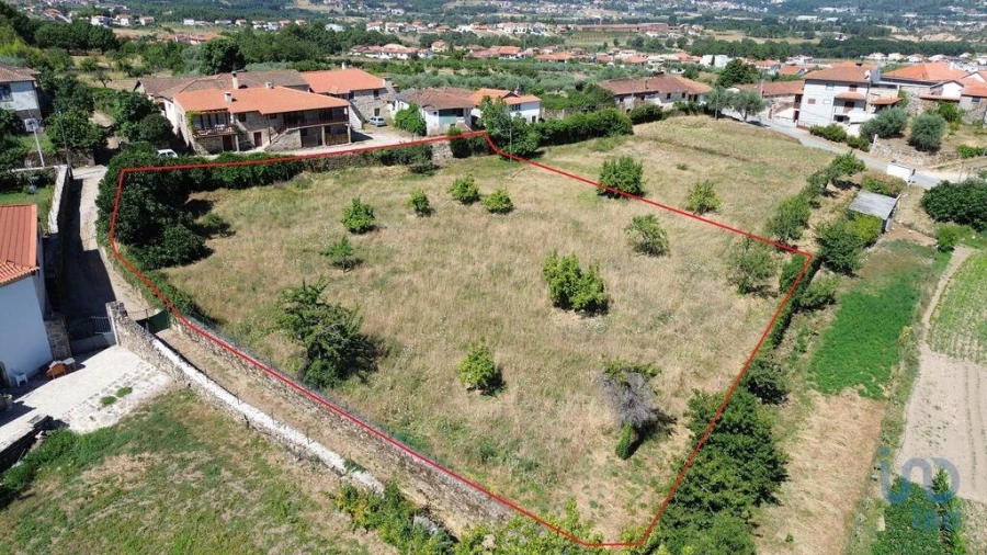 Terreno para Venda em Vilar de Nantes Foto 2