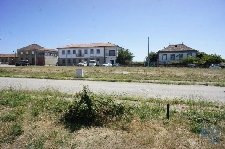 Terreno para Venda em Carrazedo de Montenegro e Curros Foto 4