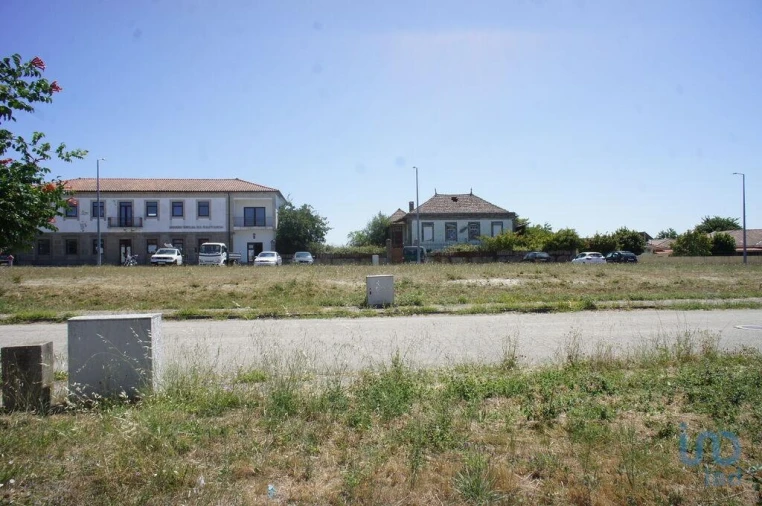 Terreno para Venda em Carrazedo de Montenegro e Curros Foto 3