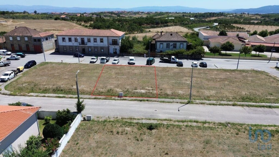 Terreno para Venda em Carrazedo de Montenegro e Curros Foto 2