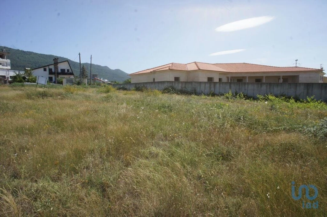 Terreno para Venda em Vilar de Nantes Foto 5