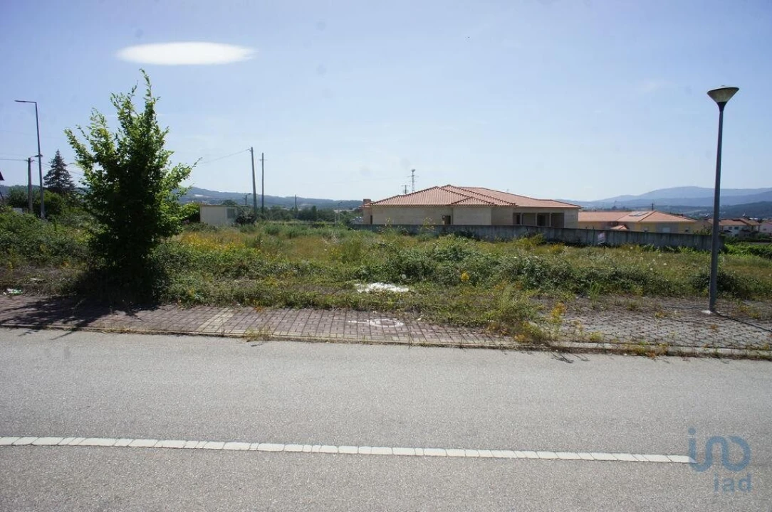 Terreno para Venda em Vilar de Nantes Foto 6