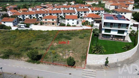 Terreno para Venda em Vilar de Nantes