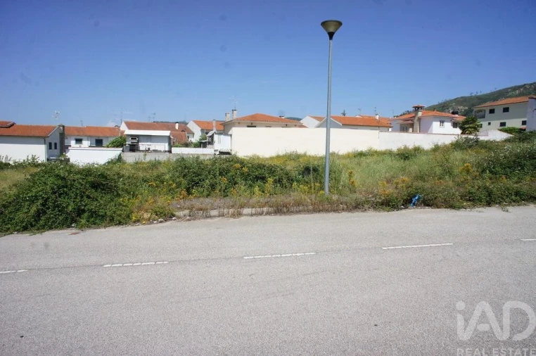 Terreno para Venda em Vilar de Nantes Foto 8