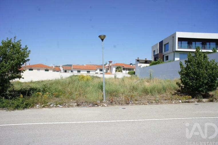 Terreno para Venda em Vilar de Nantes Foto 5