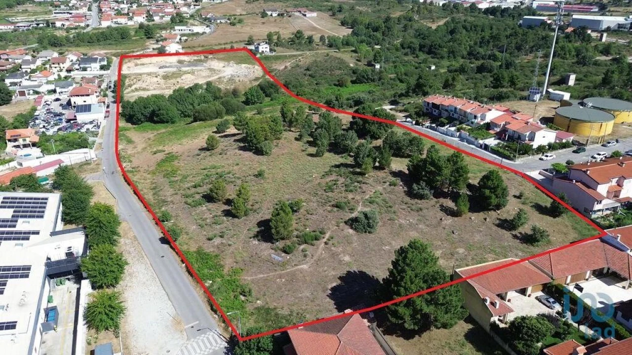 Terreno para Venda em Santa Cruz/Trindade e Sanjurge Foto 1