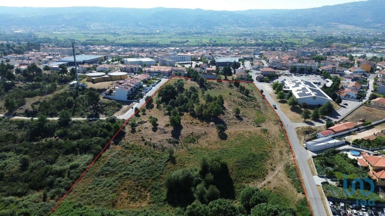 Terreno para Venda em Santa Cruz/Trindade e Sanjurge Foto 9
