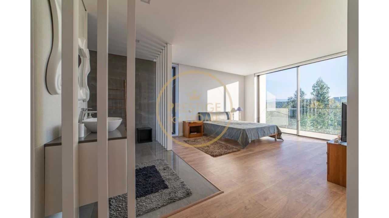 Moradia T4 para Venda em Arouca e Burgo Foto 4