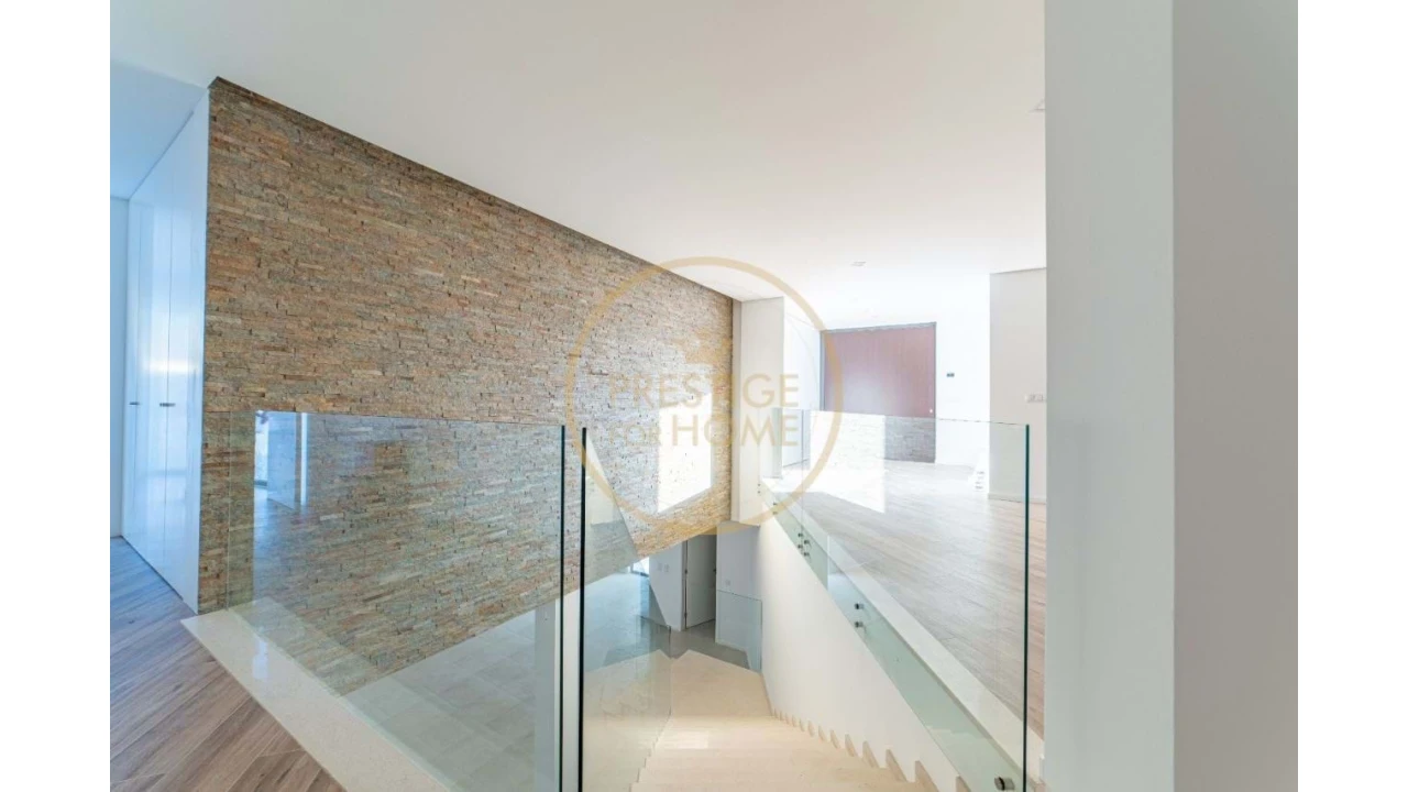 Moradia T4 para Venda em Arouca e Burgo Foto 17